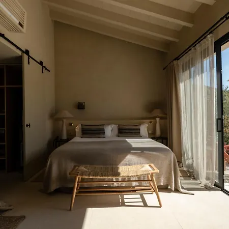 The Mallorca, Small Luxury